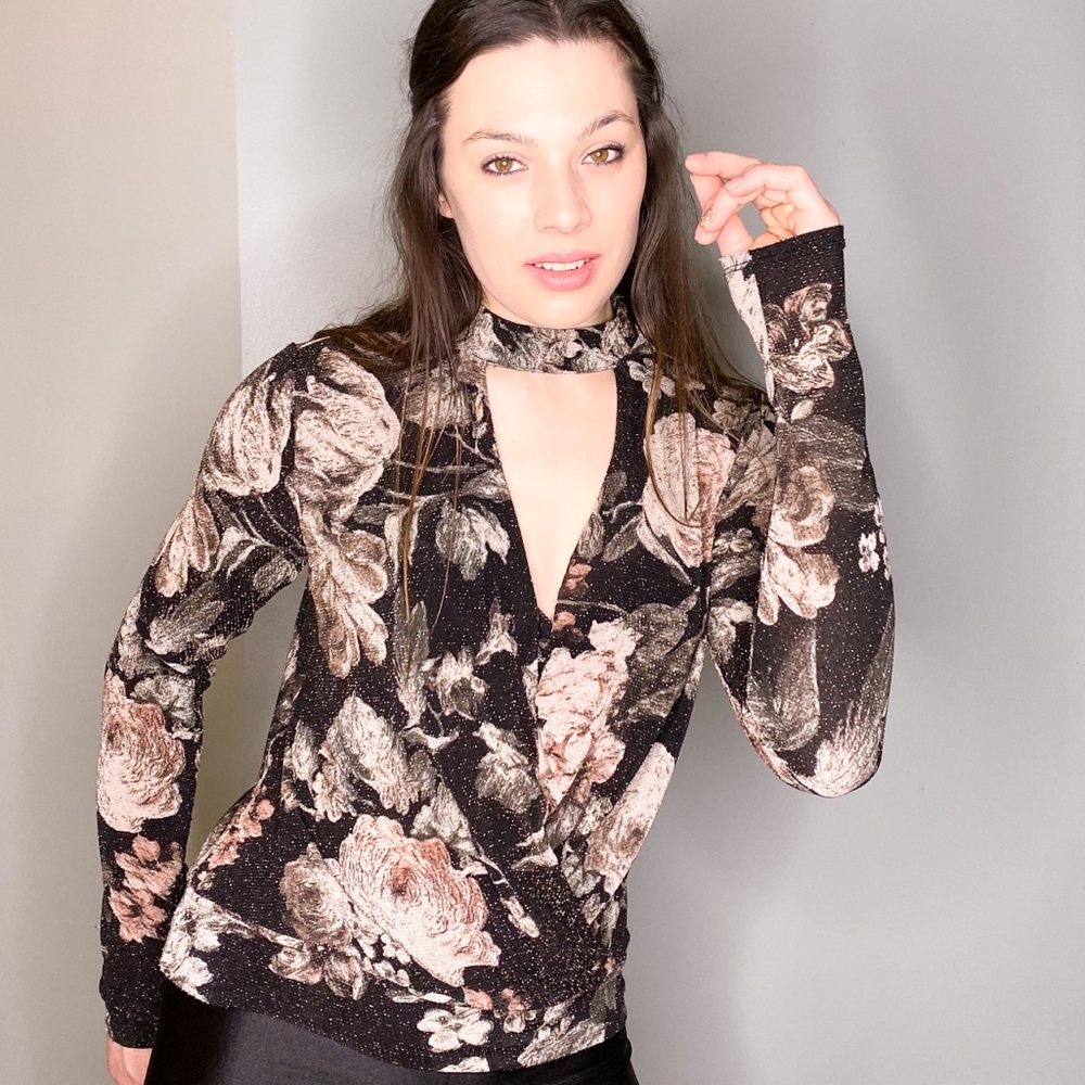 Black Metallic Floral BKE Boutique Top